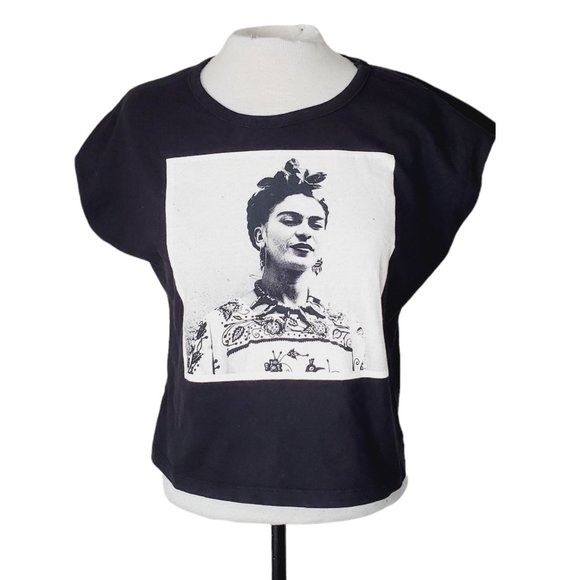Frida Kahlo Tops - Frida Kahlo Official T-Shirt Portrait Tribute Graphic Boxy Black L